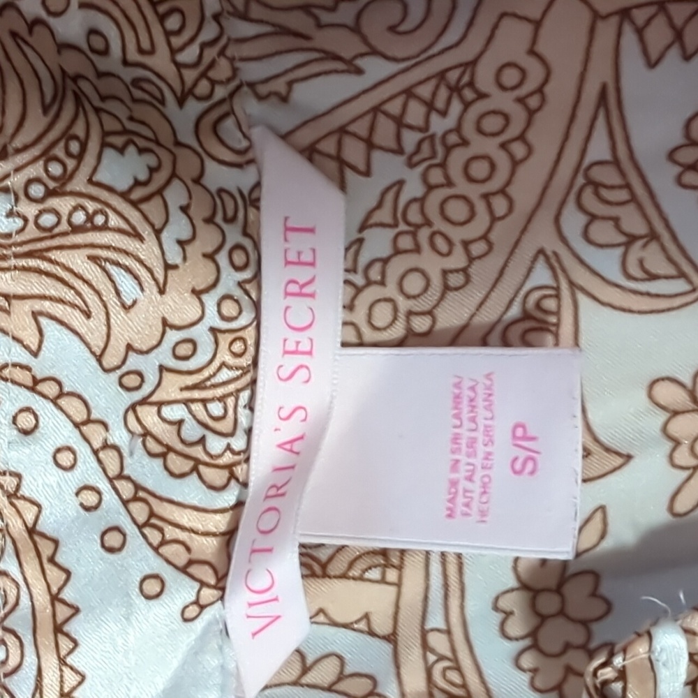 LAST CHANCE or CHARITY Victoria's Secret satin paisley pajamas - Picture 2 of 5